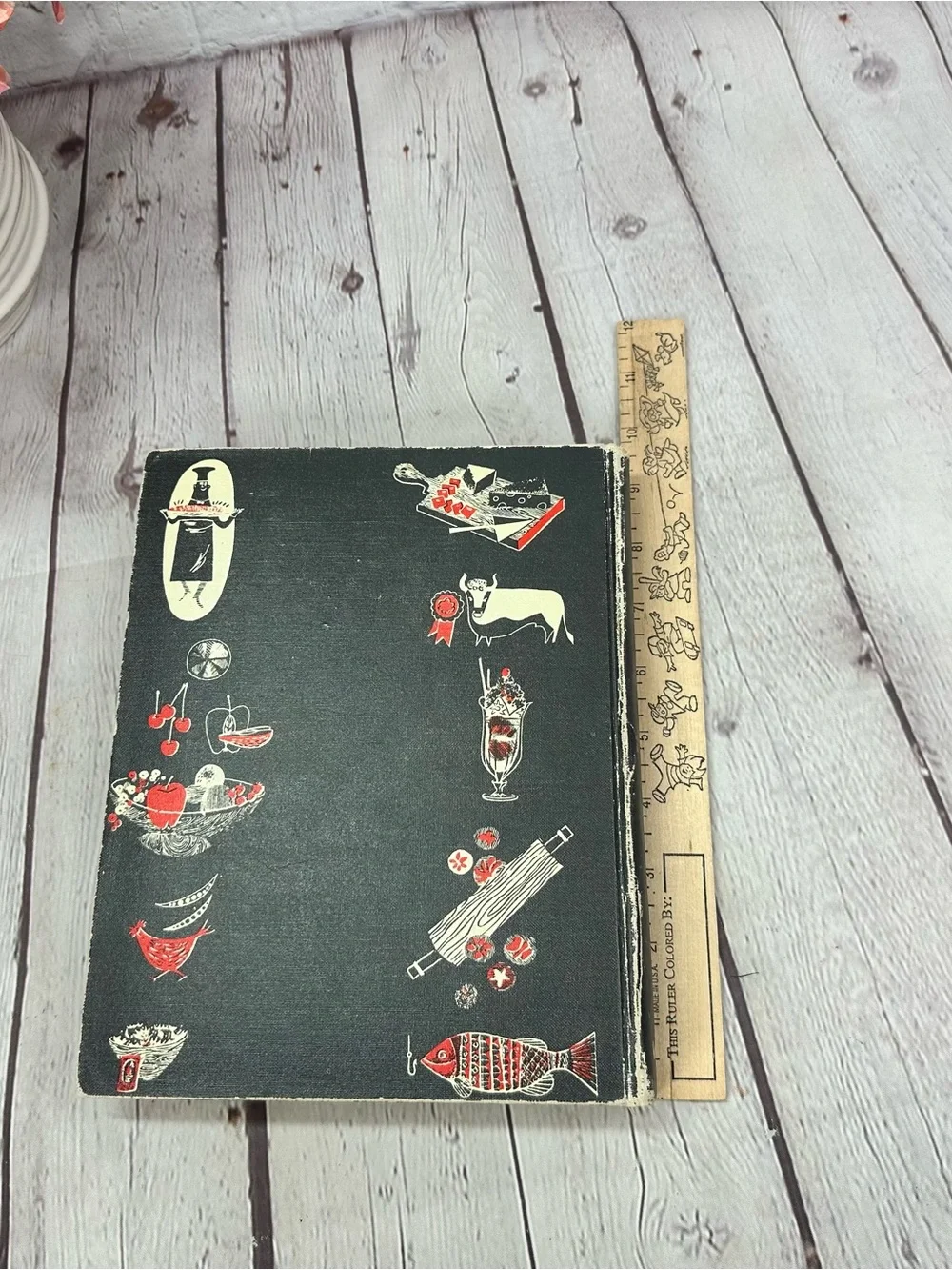 vtg 1957 Good Housekeeping Cook Book Hardcover MCM retro collectible